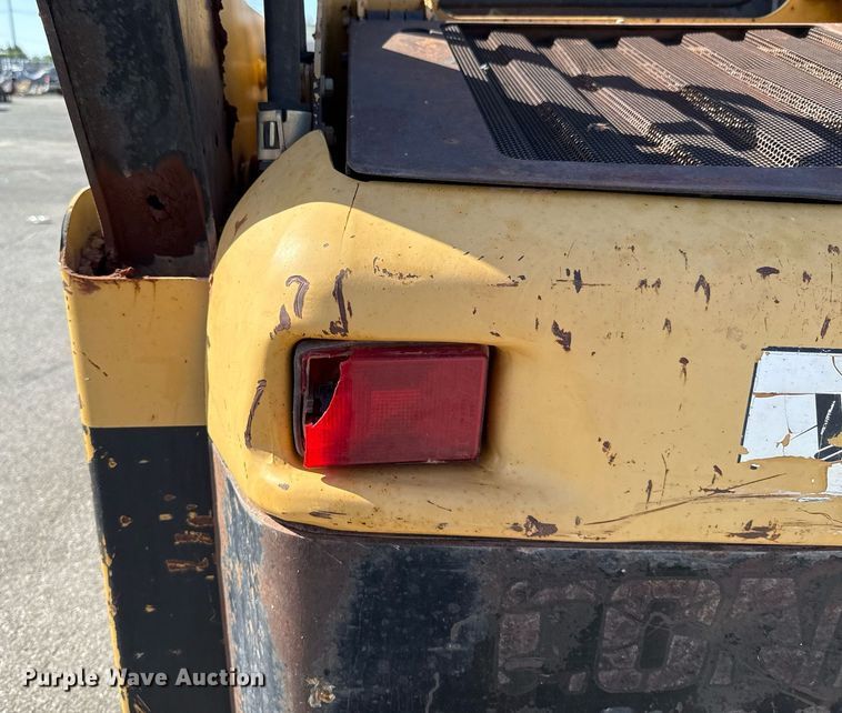 image for item DO7191 2005 Caterpillar 232B skid steer loader