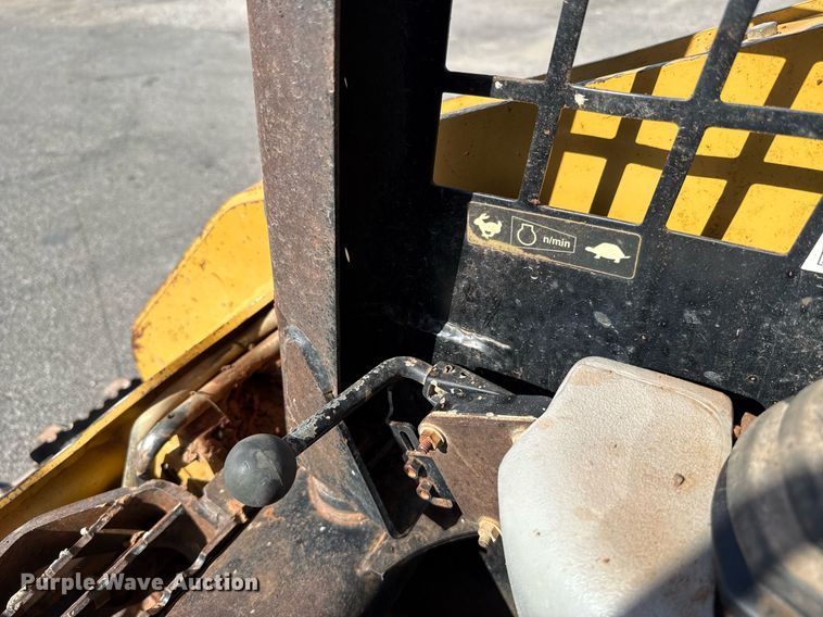 image for item DO7191 2005 Caterpillar 232B skid steer loader