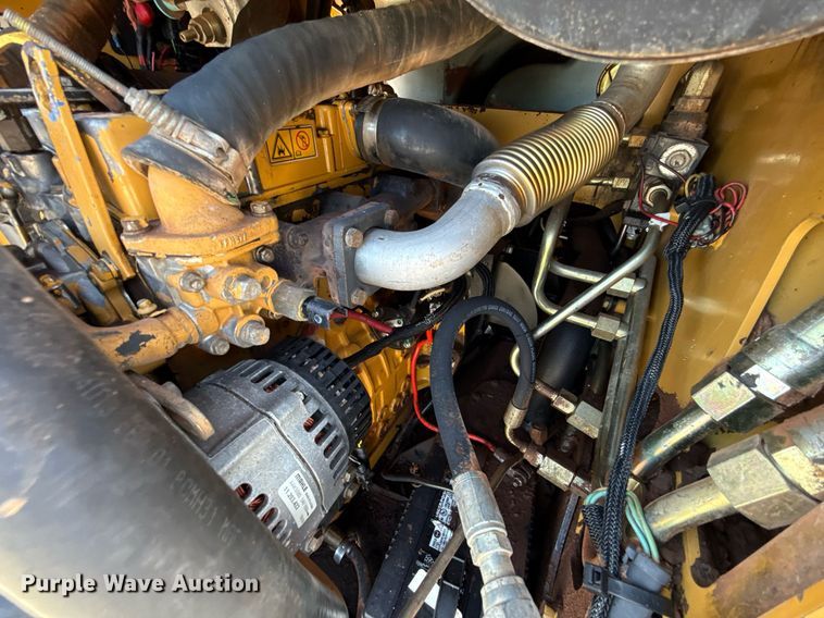 image for item DO7191 2005 Caterpillar 232B skid steer loader