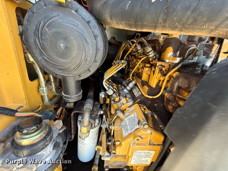 image for item DO7191 2005 Caterpillar 232B skid steer loader