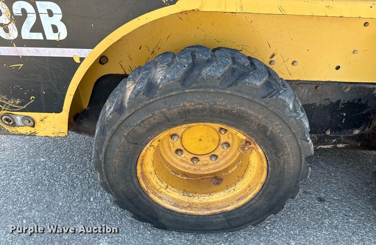 image for item DO7191 2005 Caterpillar 232B skid steer loader