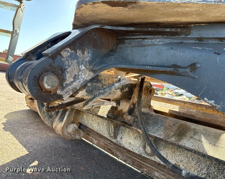 image for item DO7192 2005 John Deere 672D motor grader