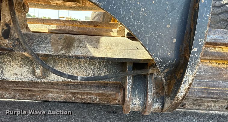 image for item DO7192 2005 John Deere 672D motor grader