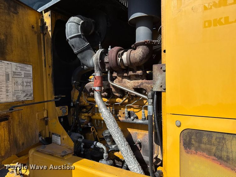 image for item DO7192 2005 John Deere 672D motor grader