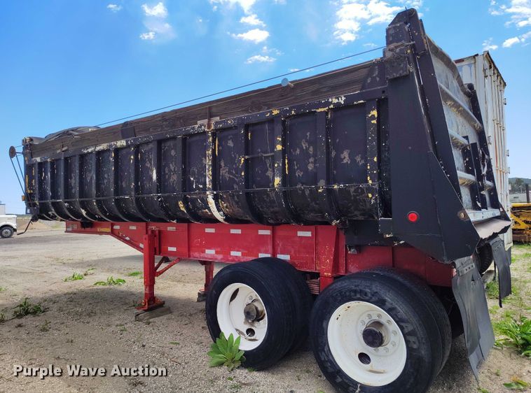 image for item DP4974 1979 Hobbs FCL-M2-22-7.5 end dump trailer