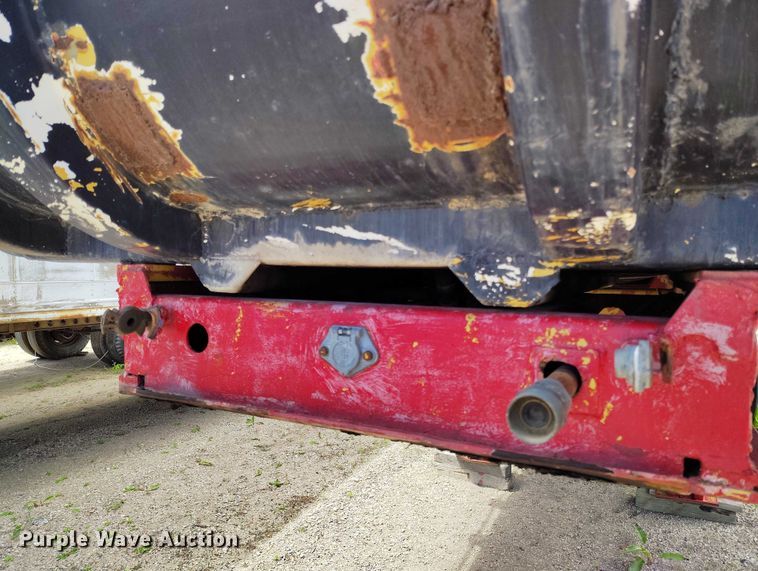 image for item DP4974 1979 Hobbs FCL-M2-22-7.5 end dump trailer