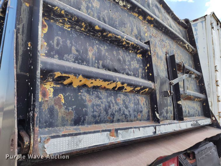 image for item DP4974 1979 Hobbs FCL-M2-22-7.5 end dump trailer