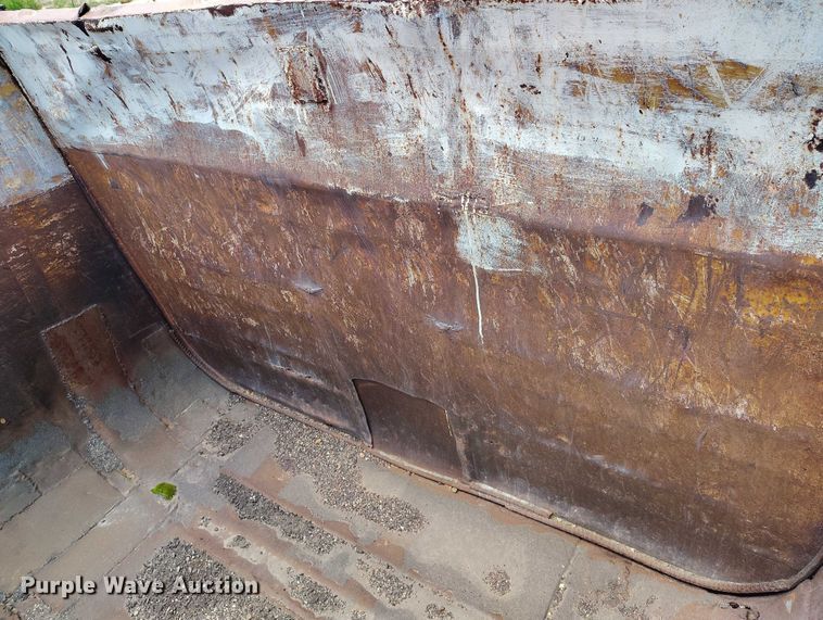 image for item DP4974 1979 Hobbs FCL-M2-22-7.5 end dump trailer