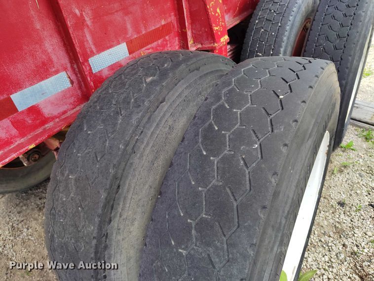 image for item DP4974 1979 Hobbs FCL-M2-22-7.5 end dump trailer