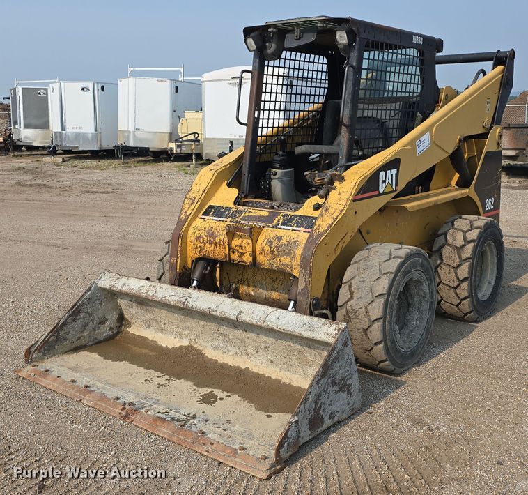 MINI CARGADOR SOBRE RUEDAS 2003 CATERPILLAR 262