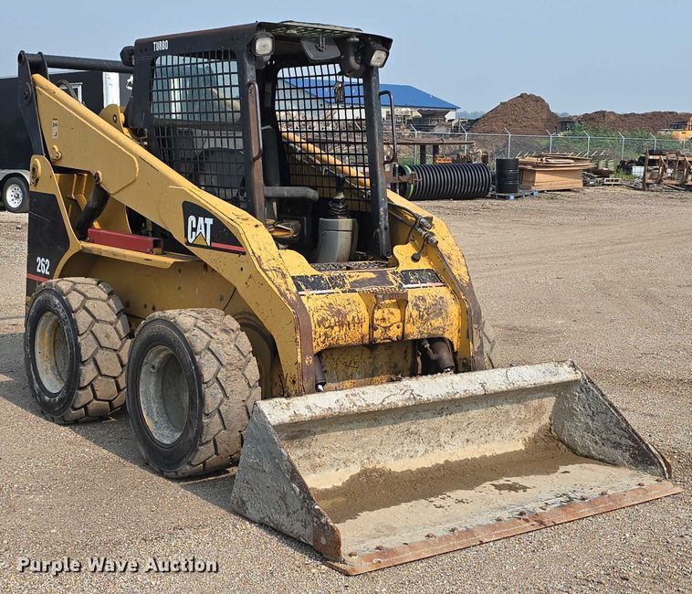 MINI CARGADOR SOBRE RUEDAS 2003 CATERPILLAR 262