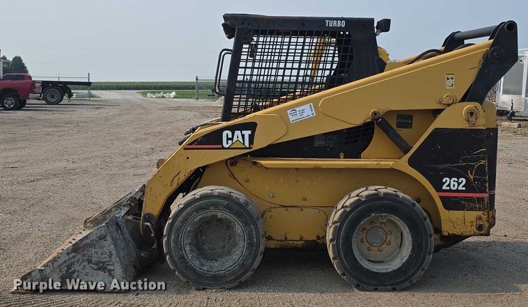 image for item DR3846 2003 Caterpillar 262 skid steer loader