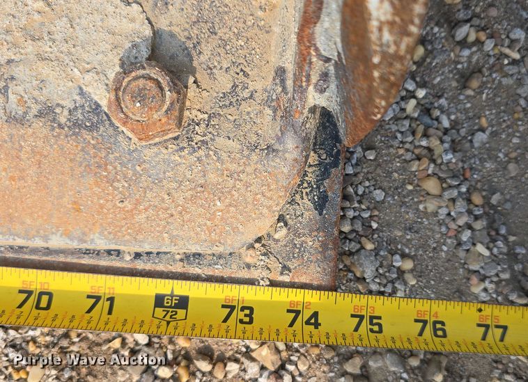 image for item DR3846 2003 Caterpillar 262 skid steer loader