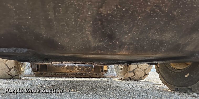 image for item DR3846 2003 Caterpillar 262 skid steer loader