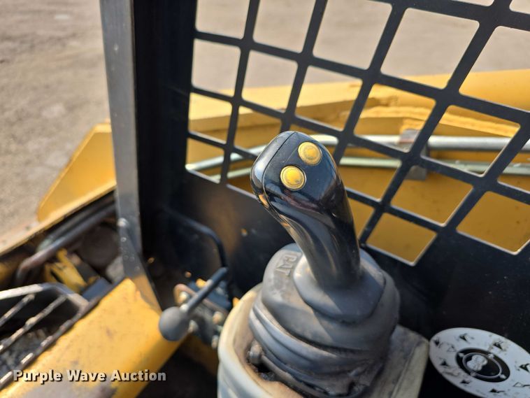 image for item DR3846 2003 Caterpillar 262 skid steer loader