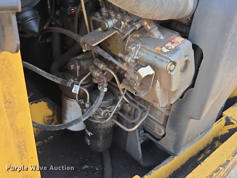 image for item DR3846 2003 Caterpillar 262 skid steer loader