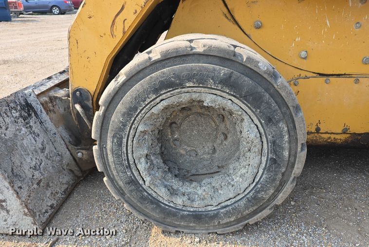 image for item DR3846 2003 Caterpillar 262 skid steer loader