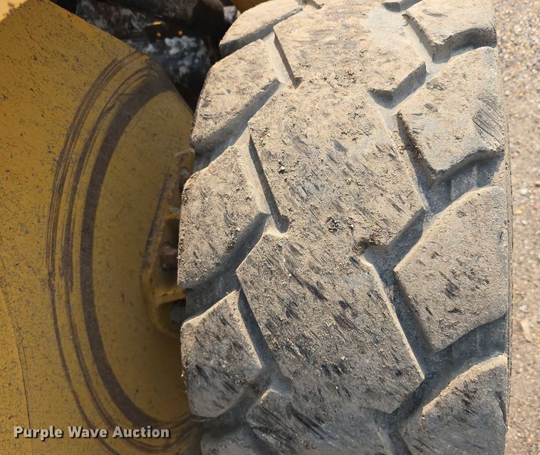 image for item DR3846 2003 Caterpillar 262 skid steer loader