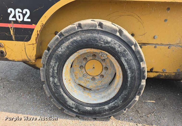 image for item DR3846 2003 Caterpillar 262 skid steer loader