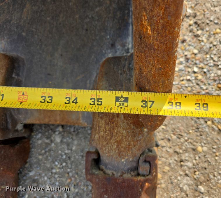 image for item DR3849 Komatsu PC128US-2 excavator