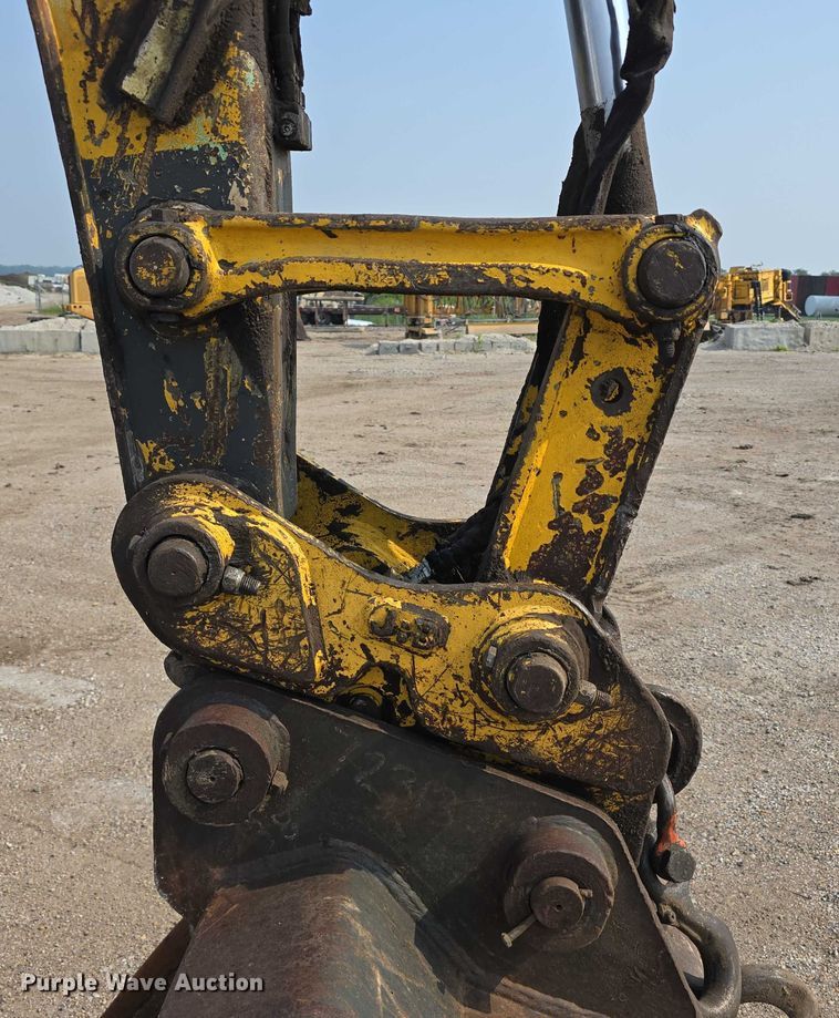 image for item DR3849 Komatsu PC128US-2 excavator