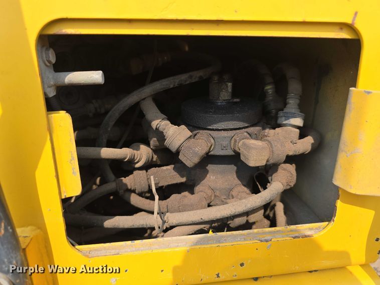 image for item DR3849 Komatsu PC128US-2 excavator