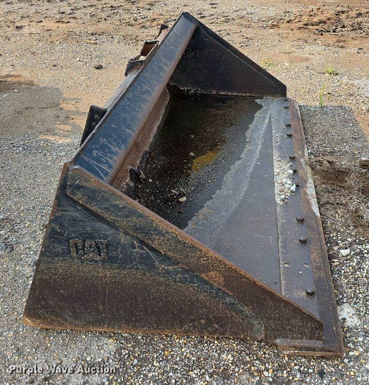 image for item DR3850 Caterpillar 279-5372 skid steer bucket