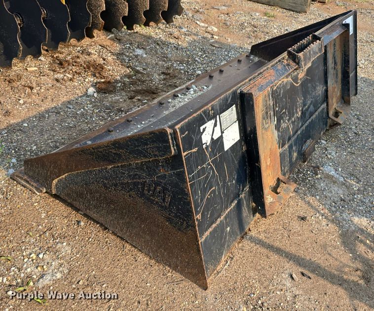 image for item DR3850 Caterpillar 279-5372 skid steer bucket