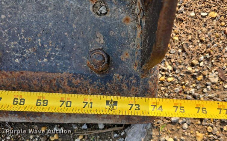 image for item DR3850 Caterpillar 279-5372 skid steer bucket