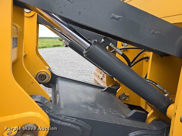 image for item DR3912 2016 John Deere 850K WT dozer