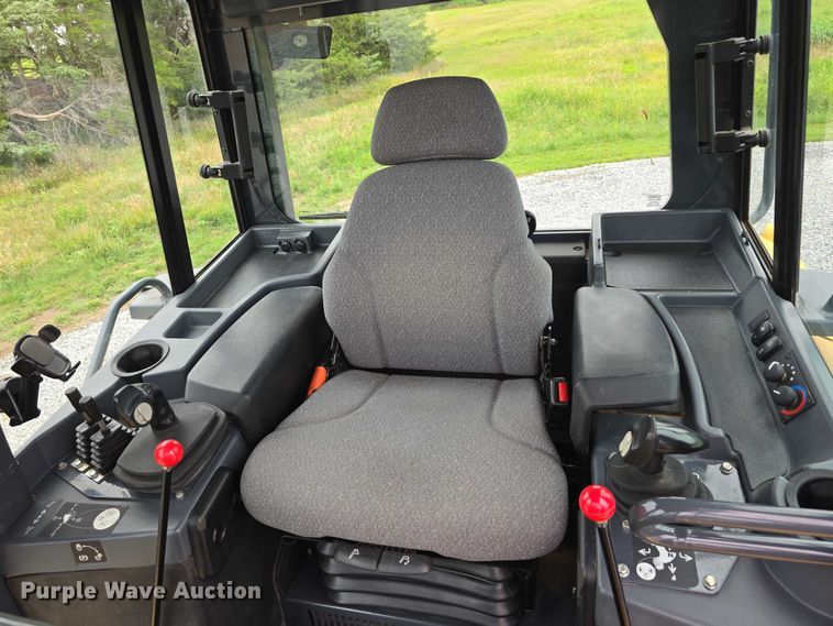 image for item DR3912 2016 John Deere 850K WT dozer