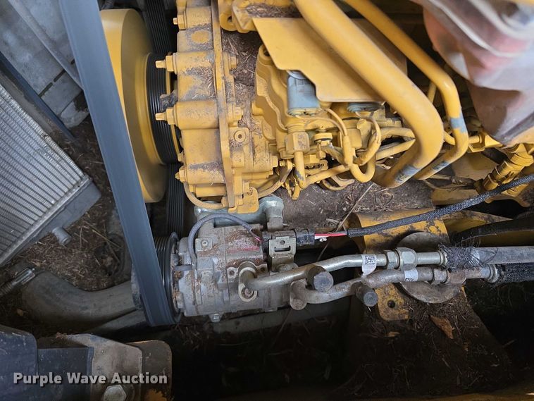 image for item DR3912 2016 John Deere 850K WT dozer