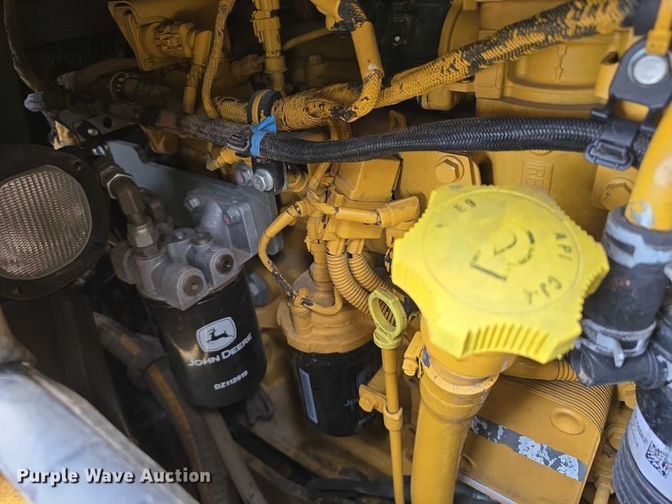 image for item DR3912 2016 John Deere 850K WT dozer