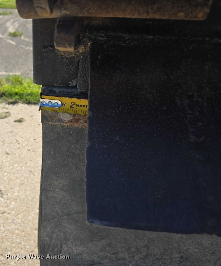 image for item DR3942 1995 Ford L8000 dump truck