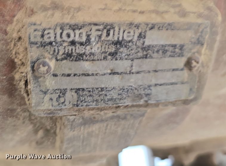 image for item DR3942 1995 Ford L8000 dump truck