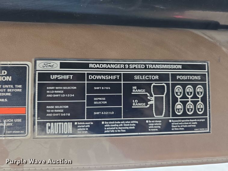 image for item DR3942 1995 Ford L8000 dump truck