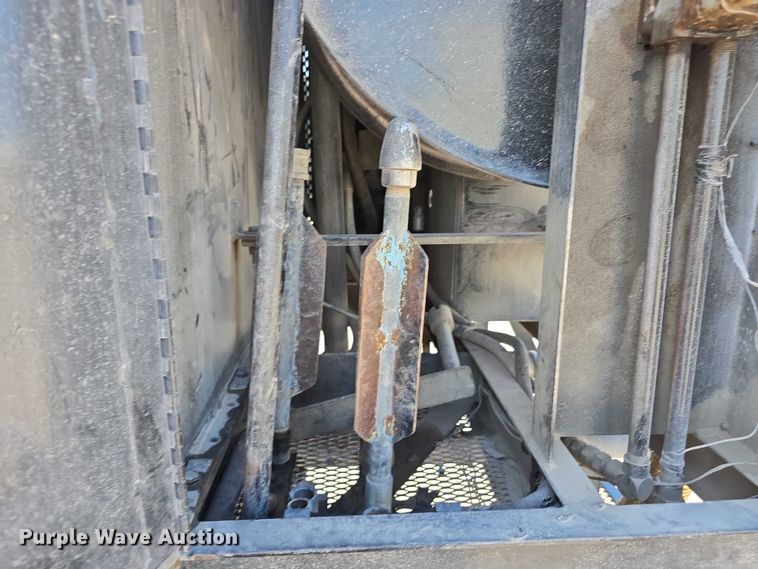 image for item DR3943 1987 Ford F700 sewer rodder truck