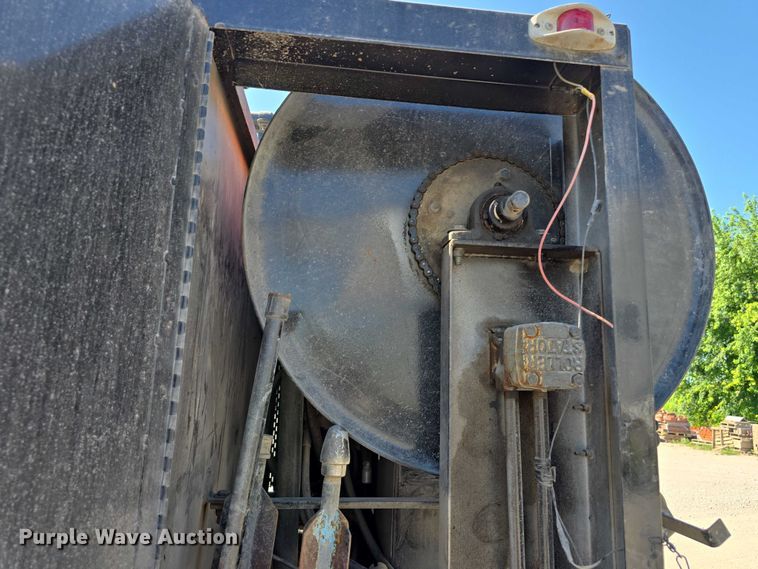 image for item DR3943 1987 Ford F700 sewer rodder truck