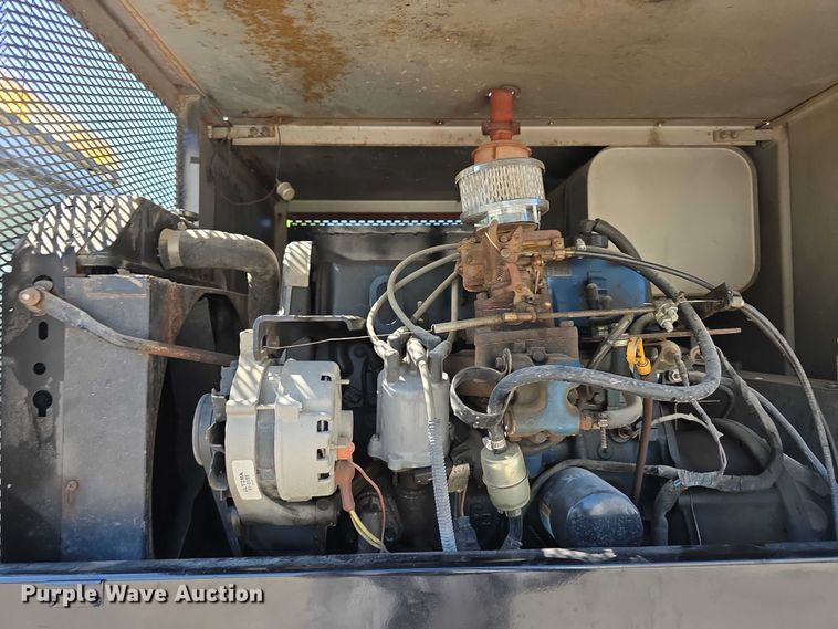 image for item DR3943 1987 Ford F700 sewer rodder truck