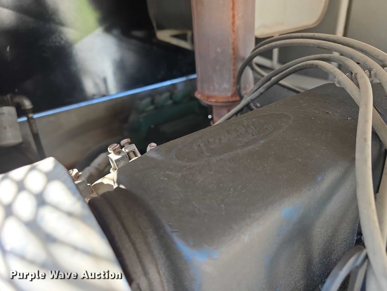 image for item DR3943 1987 Ford F700 sewer rodder truck