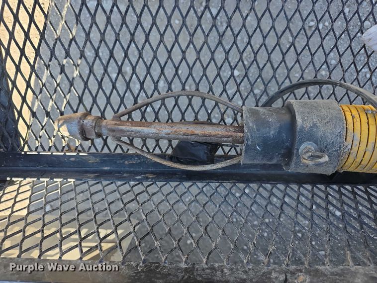 image for item DR3943 1987 Ford F700 sewer rodder truck