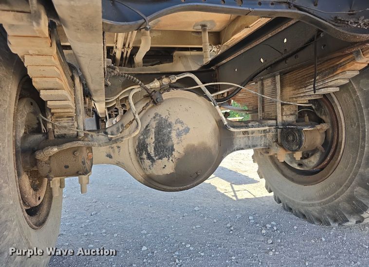 image for item DR3943 1987 Ford F700 sewer rodder truck