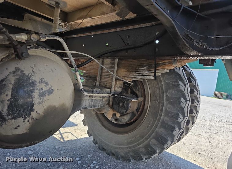 image for item DR3943 1987 Ford F700 sewer rodder truck