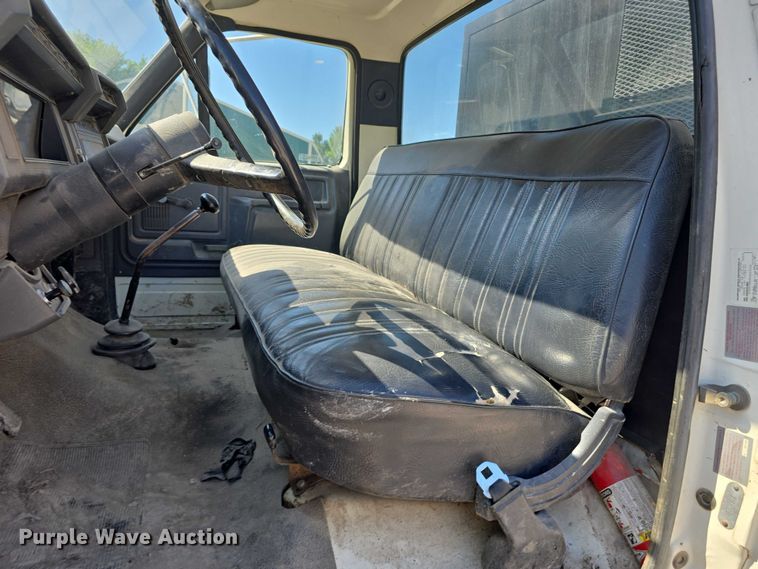 image for item DR3943 1987 Ford F700 sewer rodder truck