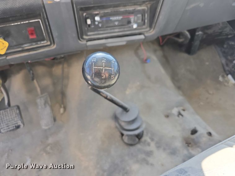 image for item DR3943 1987 Ford F700 sewer rodder truck