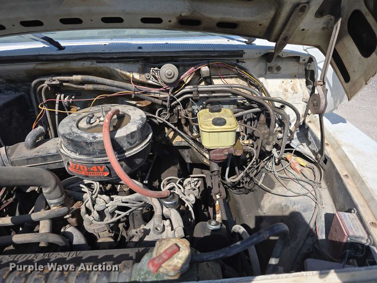 image for item DR3943 1987 Ford F700 sewer rodder truck