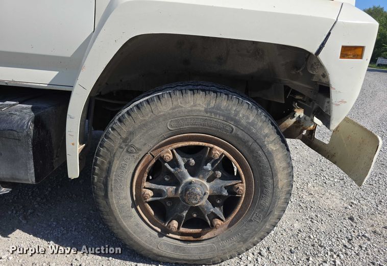 image for item DR3943 1987 Ford F700 sewer rodder truck