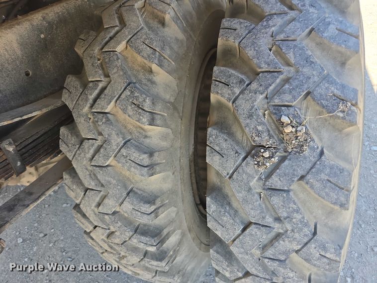 image for item DR3943 1987 Ford F700 sewer rodder truck