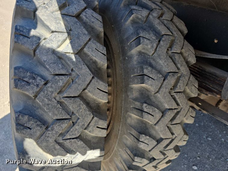 image for item DR3943 1987 Ford F700 sewer rodder truck