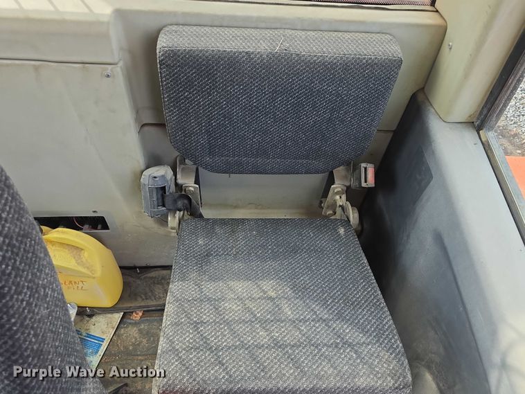 image for item DR3946 2012 Doosan DA40 articulated haul truck